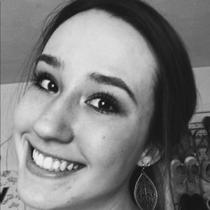 Meet your Posher, Marion